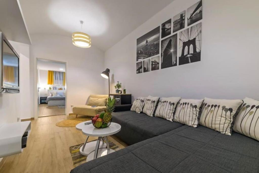 One Downtown Apartment Zagreb Bagian luar foto